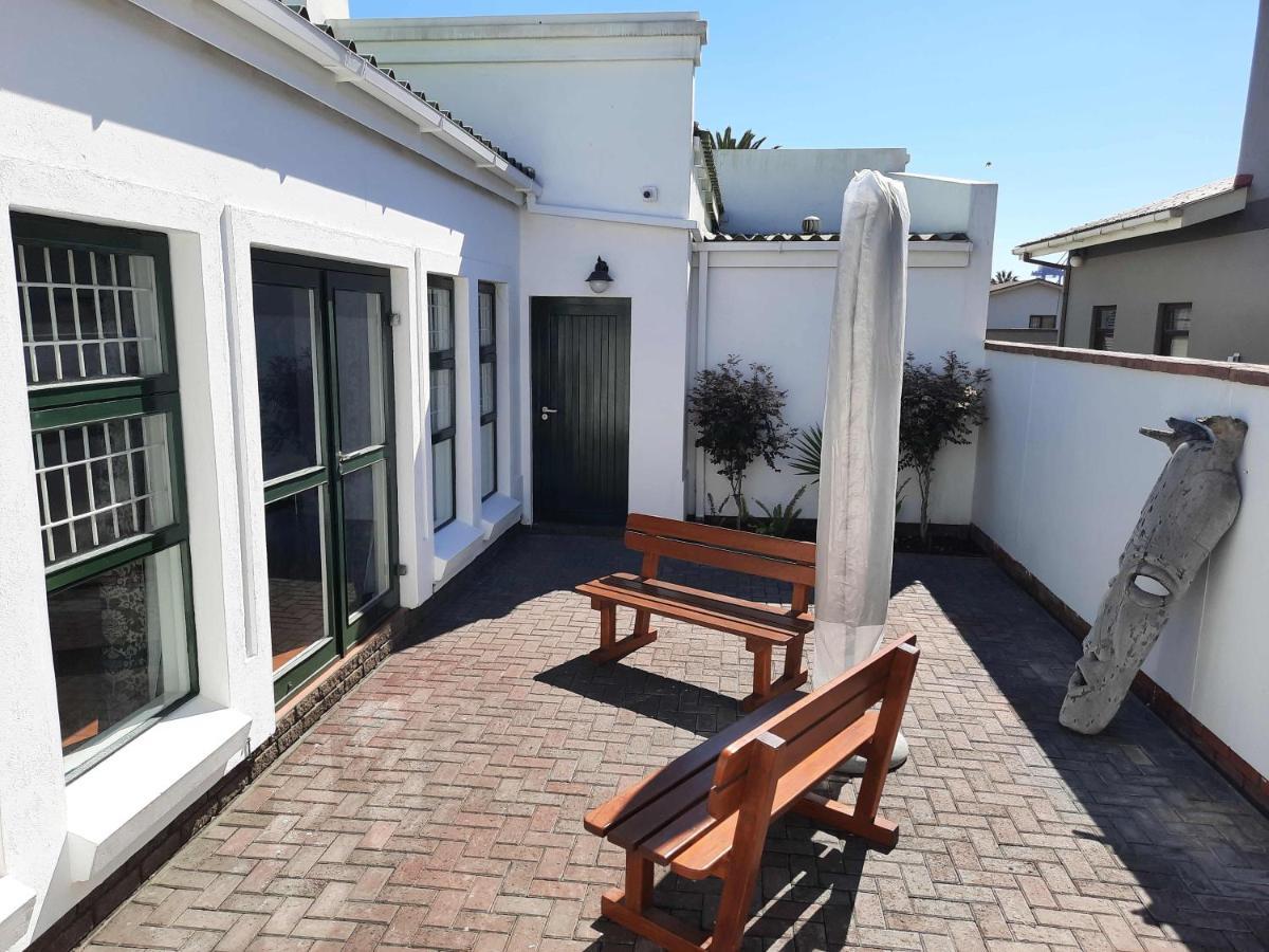 Langholm Hotel Walvis Bay Esterno foto