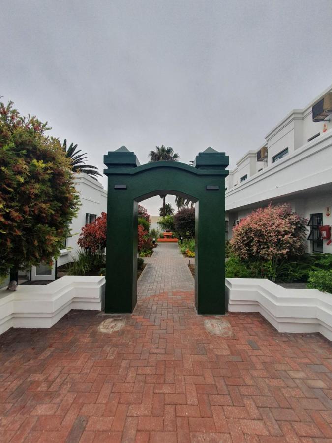 Langholm Hotel Walvis Bay Esterno foto