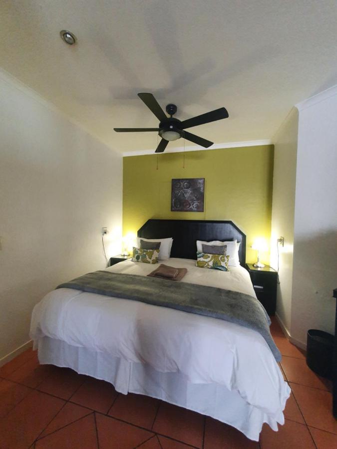 Langholm Hotel Walvis Bay Esterno foto
